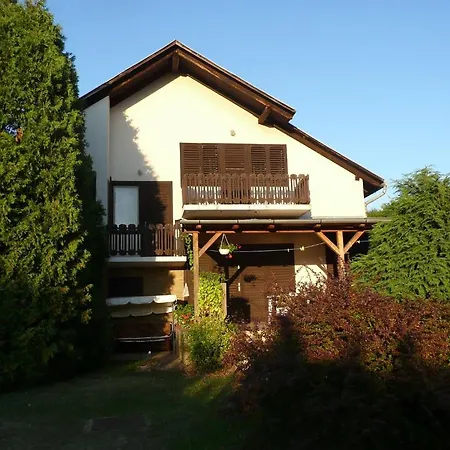 Ildiko House Ferienhaus *